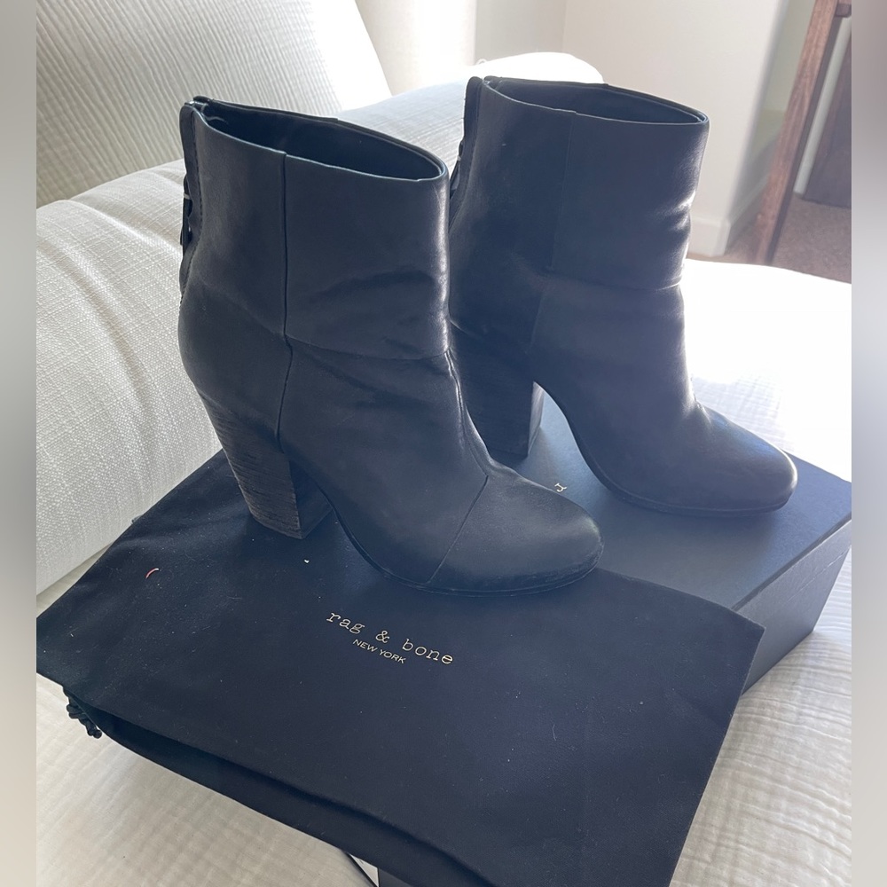 Rag & Bone Classic Newbury Black Leather Booties – Size 38 (US 8)